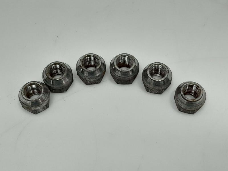 2010 Buick Enclave Lug Nuts