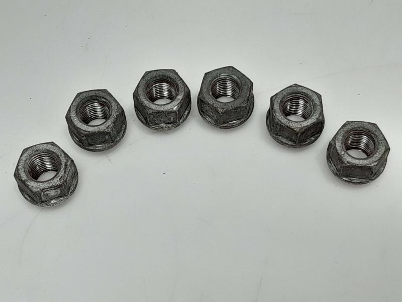 2010 Buick Enclave Lug Nuts