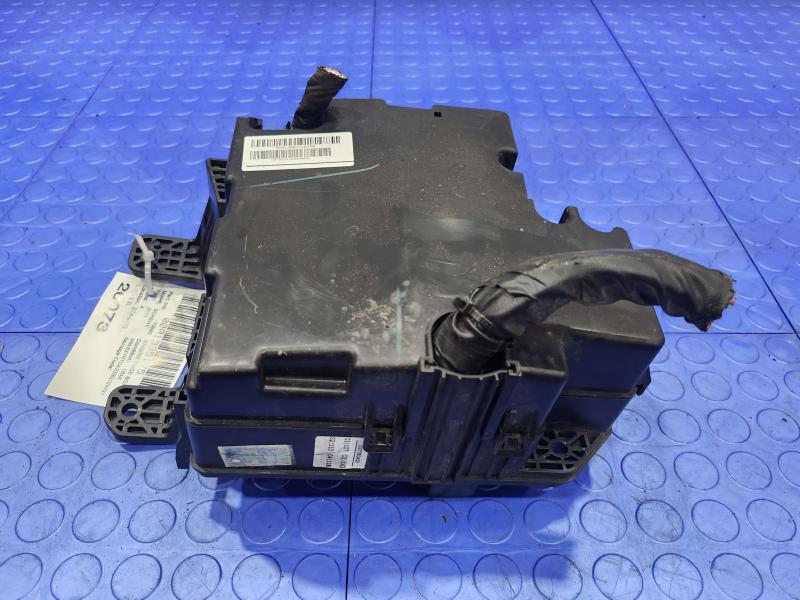 2011 Kia Sorento Engine Fuse Box