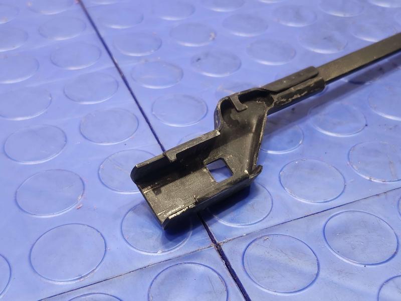 2017 Jaguar XE Wiper Arm