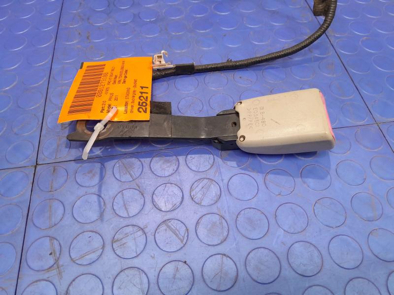 2011 Toyota Prius Front Seat Belt