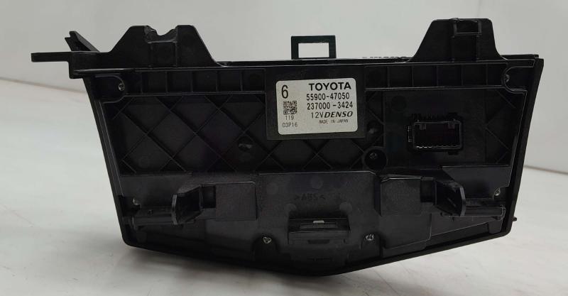 2012 Toyota Prius Heater A/C Control