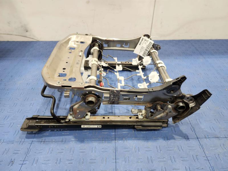 2020 Toyota RAV4 Seat Track