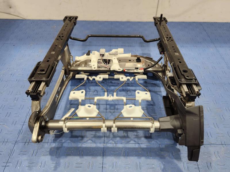 2020 Toyota RAV4 Seat Track