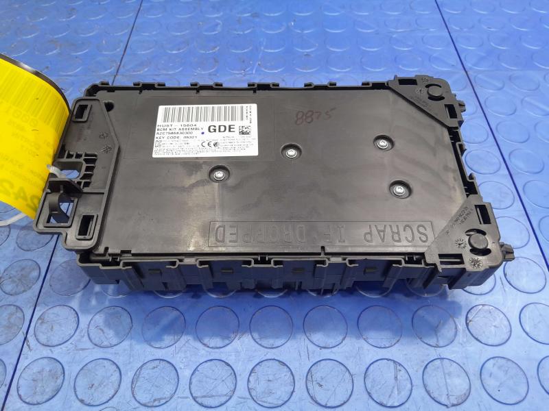 2017 Lincoln Continental Front Smart Junction Fuse Block BCM OEM HU5T15604GDE
