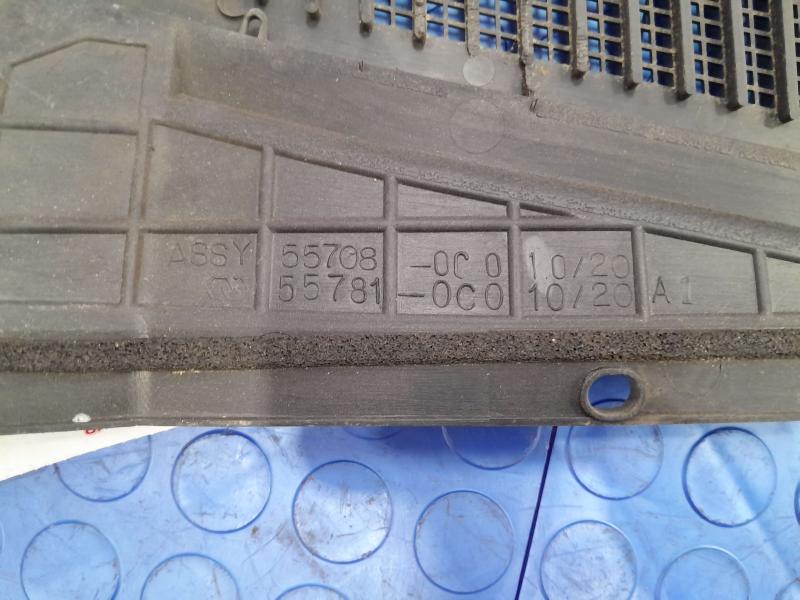 2000-2006 Toyota Tundra Cowl Panel Cover Air Inlet Grille OEM 557080C010