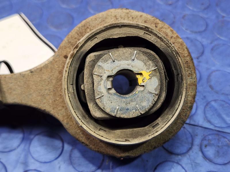2014 Chrysler 300 Lower Control Arm Front