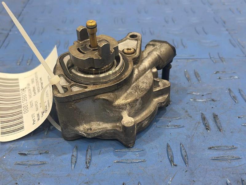 2016 Land Rover Range Rov Vacuum Pump