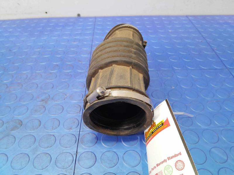 2017-2021 Volvo S90 2.0L Engine Air Intake Hose Genuine OEM Part 31657599