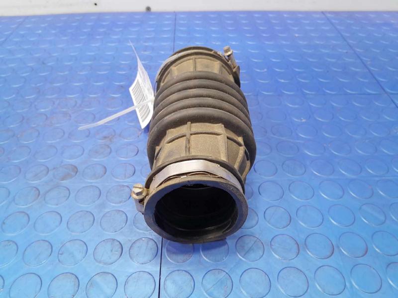 2017-2021 Volvo S90 2.0L Engine Air Intake Hose Genuine OEM Part 31657599