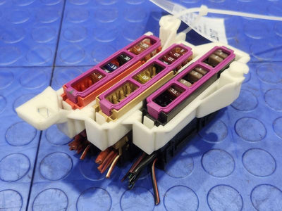 2014 Audi A7 Engine Fuse Box