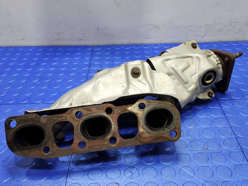 2015 Infiniti Q50 Exhaust Manifold