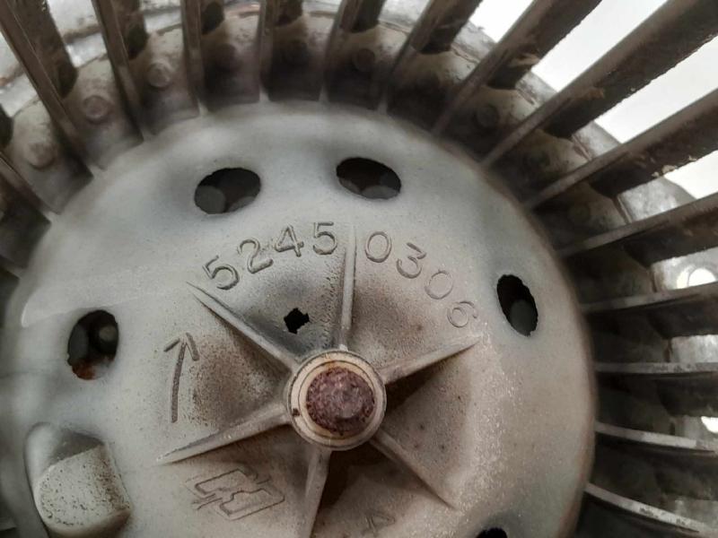 1995 Chevrolet Suburban Blower Motor