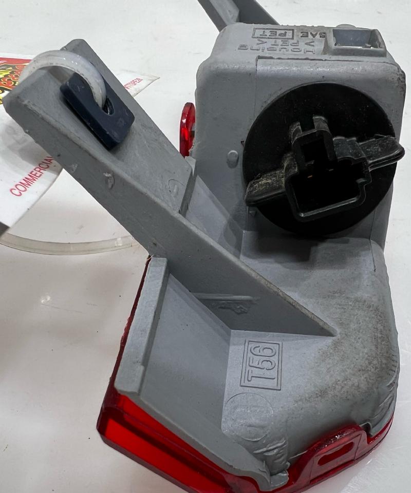 2004 2005 Toyota Rav4 High Mounted Stop Light OEM 8157042015B0