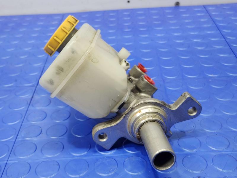2015-2017 Subaru Outback Legacy 2.5L CVT Brake Master Cylinder Assembly OEM 26449FJ010