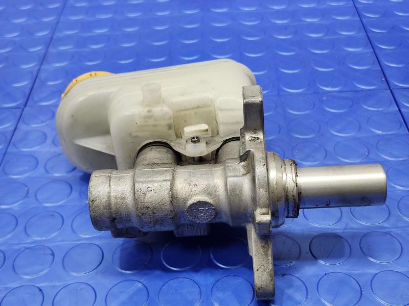 2015-2017 Subaru Outback Legacy 2.5L CVT Brake Master Cylinder Assembly OEM 26449FJ010