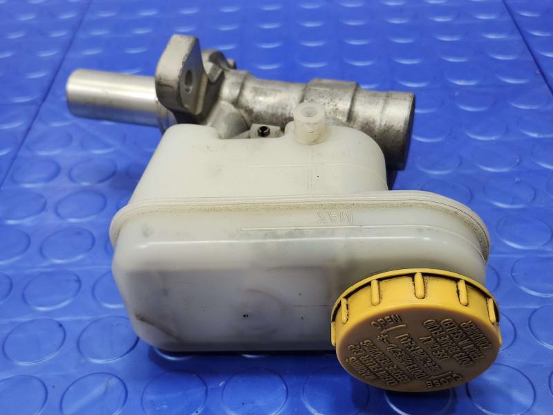 2015-2017 Subaru Outback Legacy 2.5L CVT Brake Master Cylinder Assembly OEM 26449FJ010