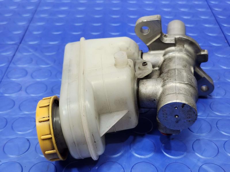 2015-2017 Subaru Outback Legacy 2.5L CVT Brake Master Cylinder Assembly OEM 26449FJ010