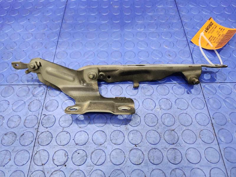 2012 Volvo XC60 Hood Hinge