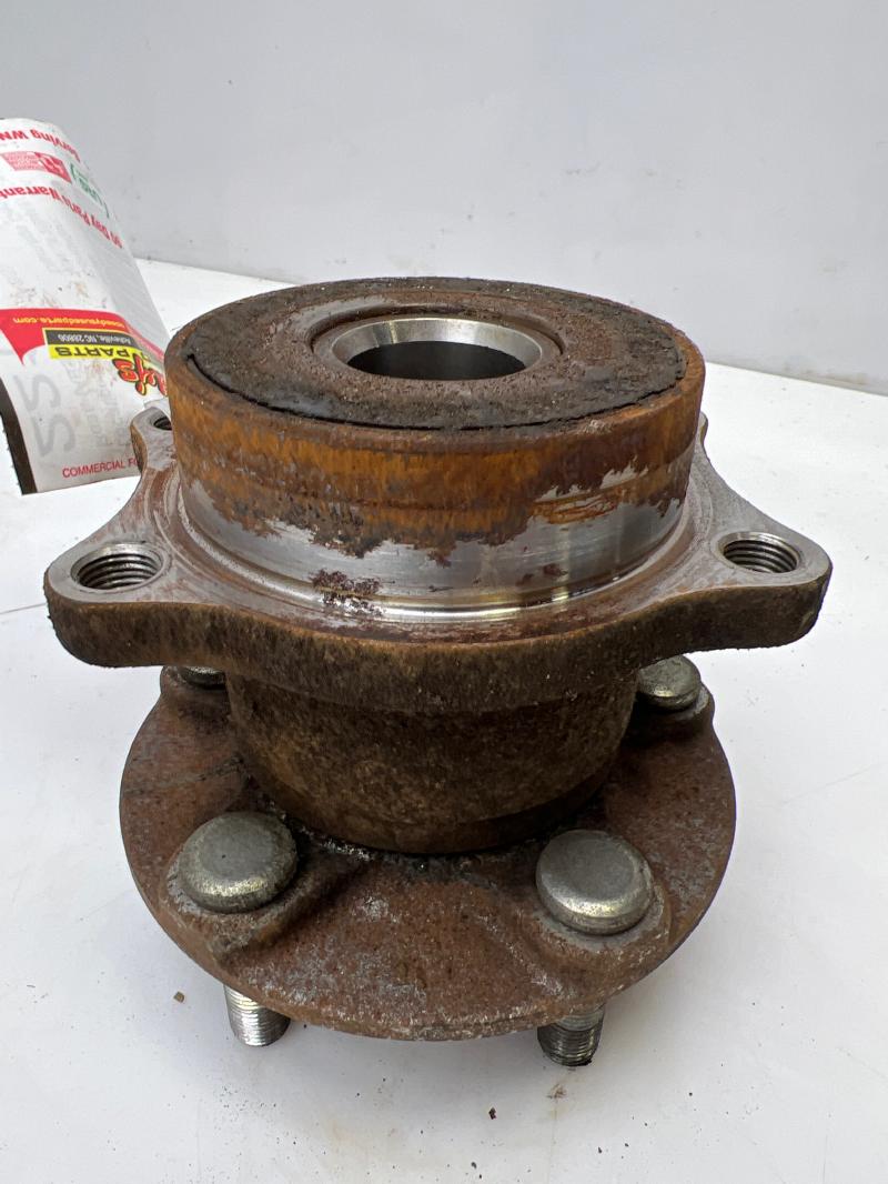 2012 Subaru Forester Hub