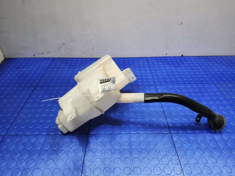 2013 Infiniti FX35 Washer Bottle