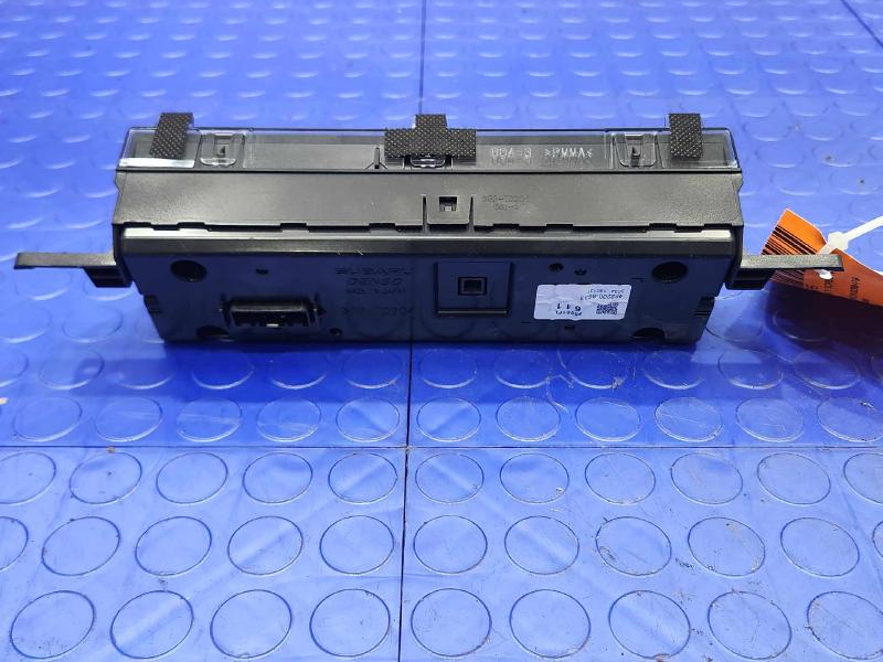 2019 Subaru Crosstrek Digital Clock Temperature Display Screen OEM 85261FL611