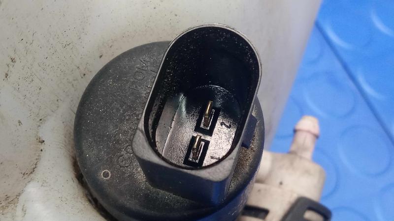 2013 Ford Escape Washer Bottle