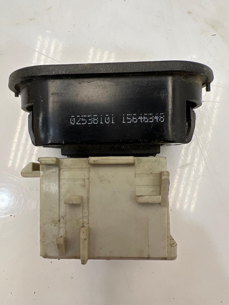 1988-94 Chevy GMC C/K Truck Power Lock Switch Control Button 15646348 OEM