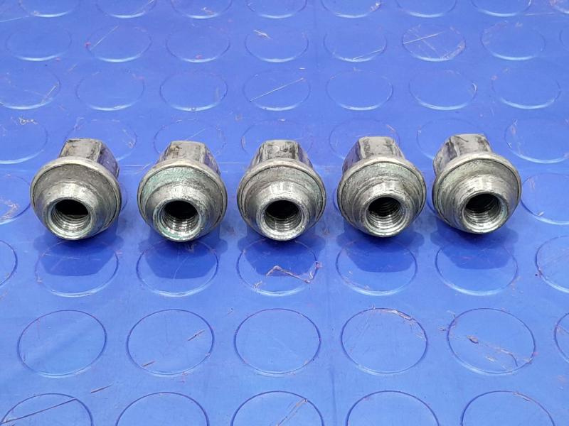 2018 Chevrolet Malibu Lug Nuts