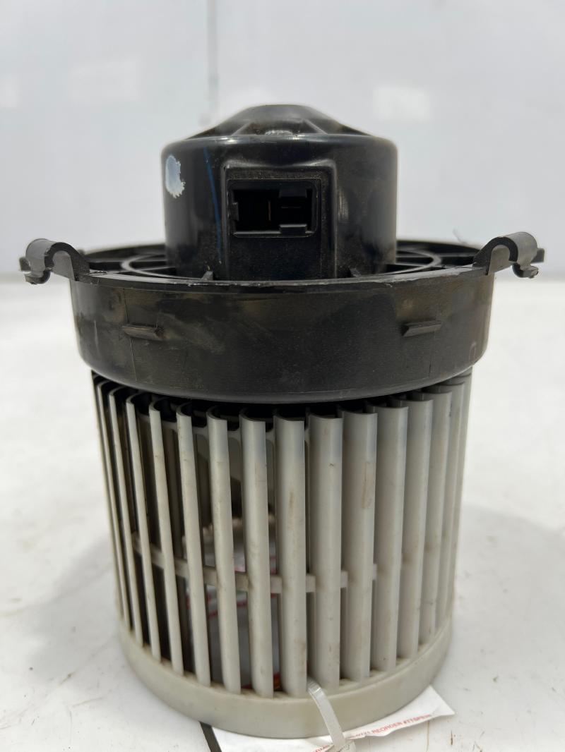 2014 - 2019 Nissan Versa Heater AC Blower Motor Assembly OEM 272263AN0A