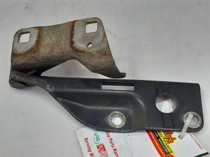 2006 Nissan Xterra Hood Hinge