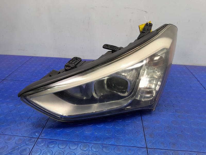 2013 Hyundai Santa Fe Headlamp Assembly