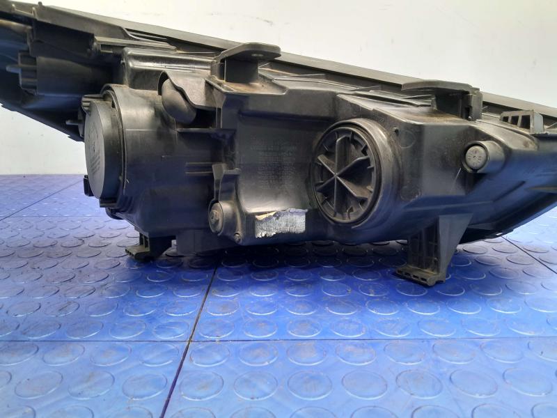 2013 Hyundai Santa Fe Headlamp Assembly