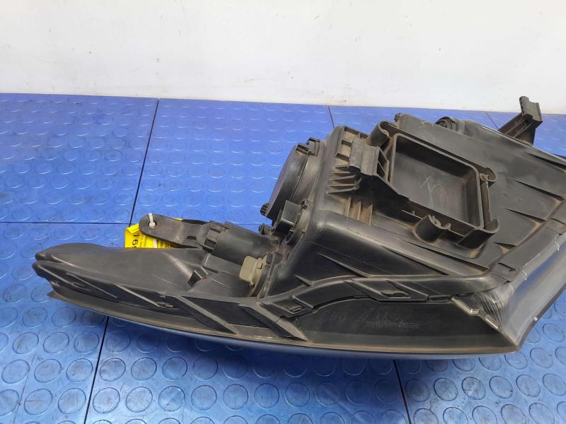2013 Hyundai Santa Fe Headlamp Assembly