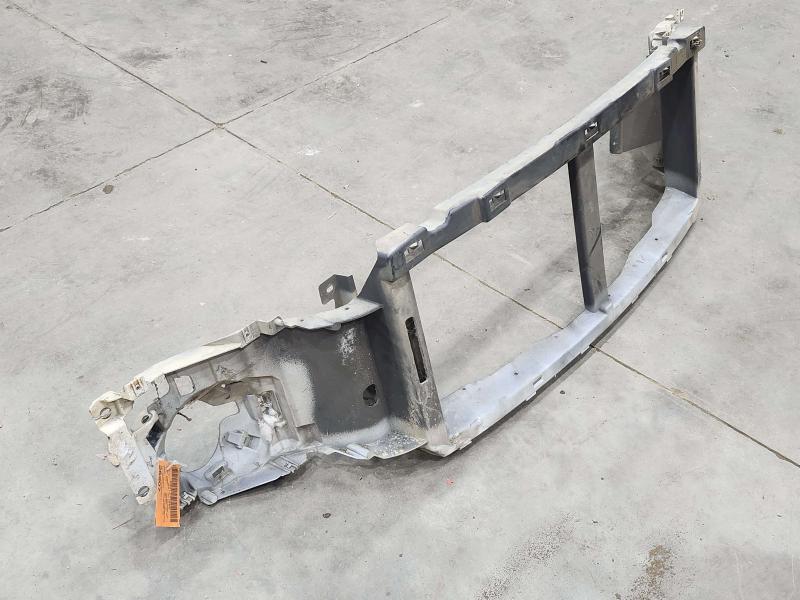 2005 Ford F-350 Super Duty Header Panel