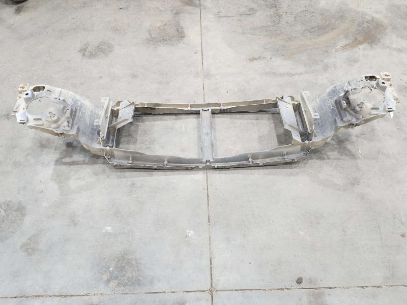 2005 Ford F-350 Super Duty Header Panel