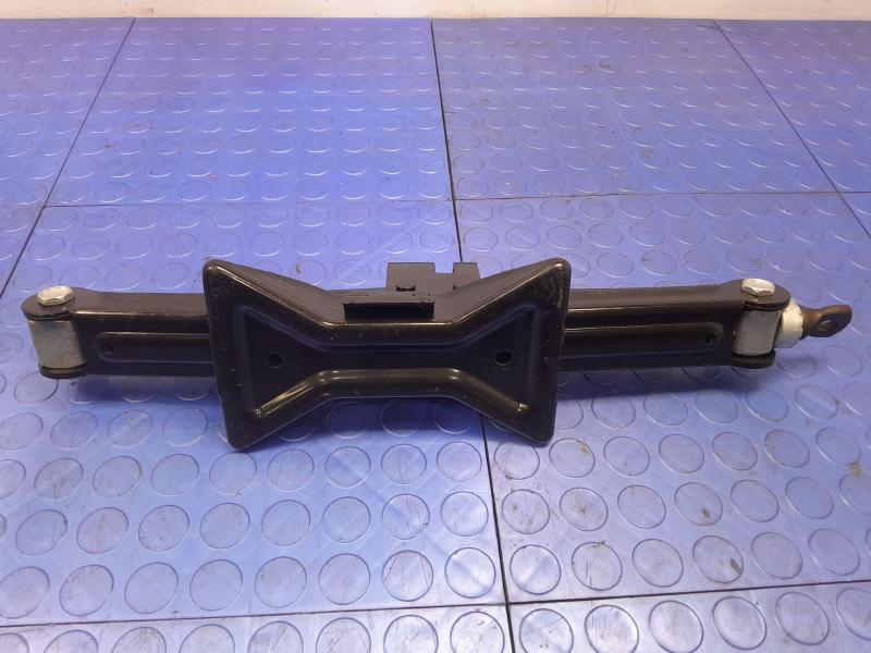 2010-2015 Hyundai Tucson Spare Tire Tools Jack Kit Assembly OEM 91102S100