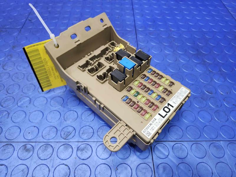 2015 Subaru Legacy Cabin Fuse Box