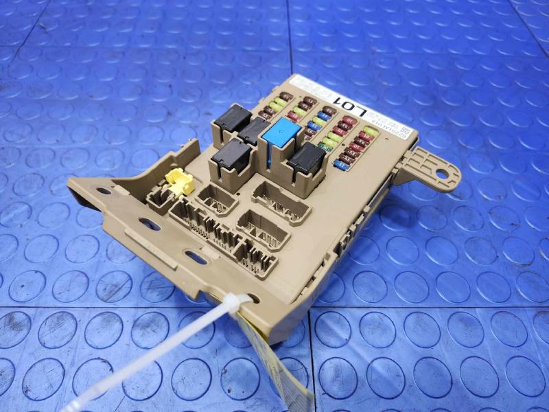 2015 Subaru Legacy Cabin Fuse Box