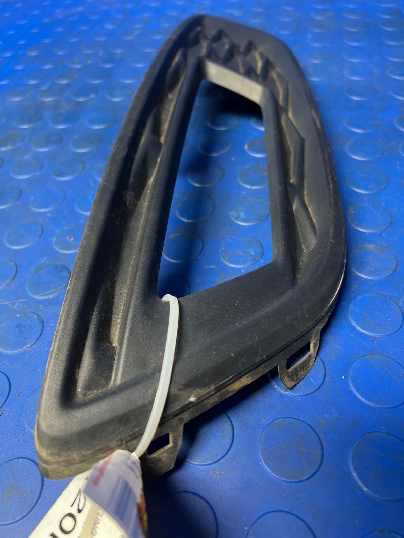 2015-2018 Ford Focus SE Lower Bumper Grille Right Passenger Side OEM FM5Z17B814AA