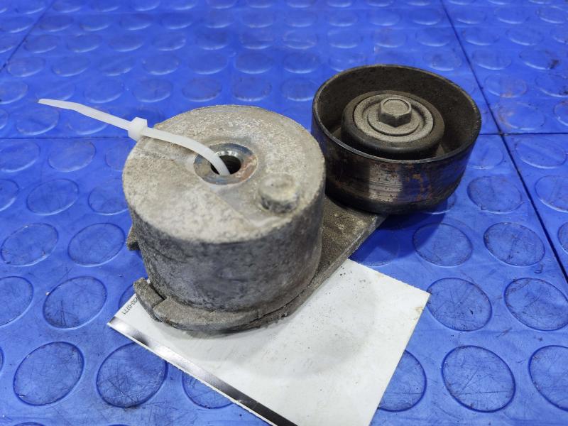 2015 GMC Yukon XL Engine Belt Tensioner