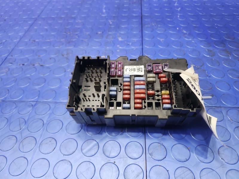 2019 Chevrolet Silverado 3500 Cabin Fuse Box