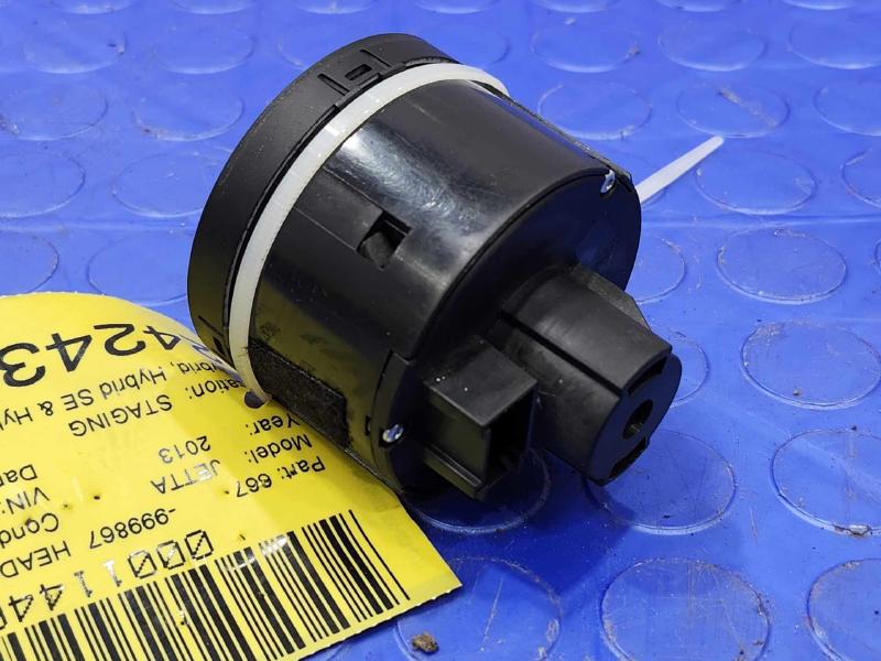 2013 Volkswagen Jetta Headlight Switch (Dash Mtd)