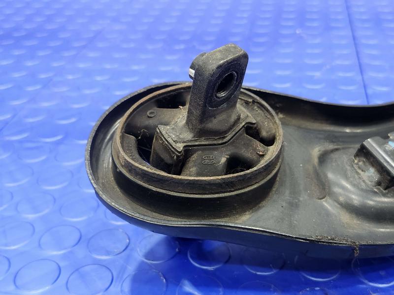2017 Kia Sorento Lower Control Arm Rr