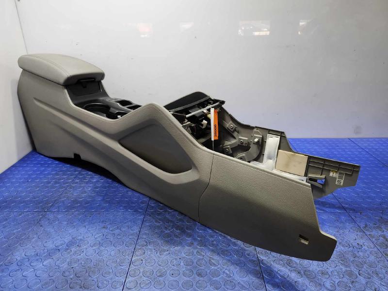 2016 Hyundai Tucson Front Console