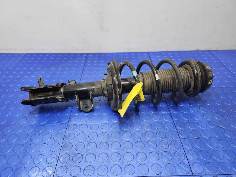 2012-2017 Hyundai Accent Front Strut Assembly Right Passenger Side OEM 546601R201,RH