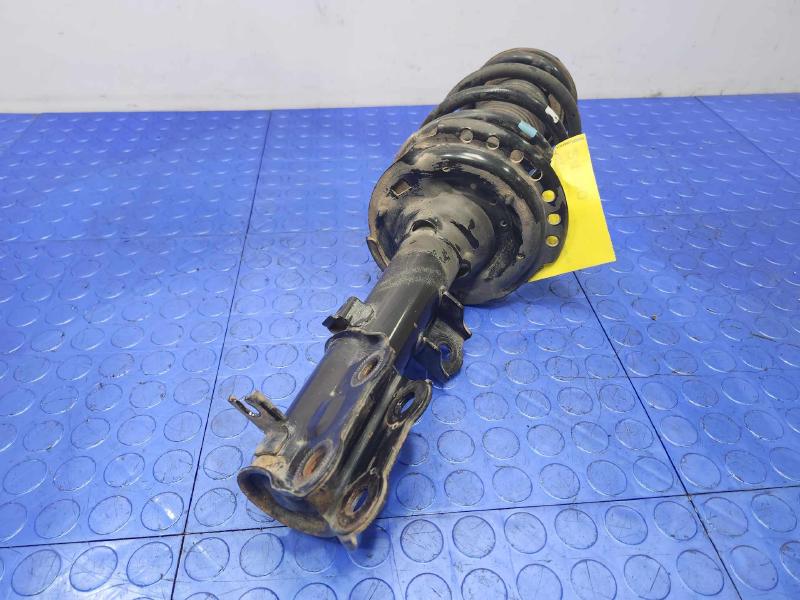2012-2017 Hyundai Accent Front Strut Assembly Right Passenger Side OEM 546601R201,RH