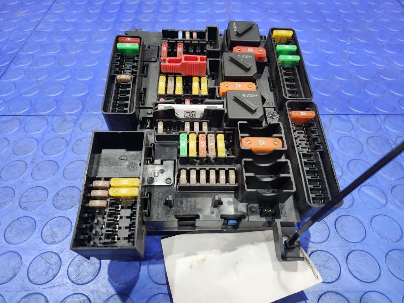 2017 BMW X1 Cabin Fuse Box