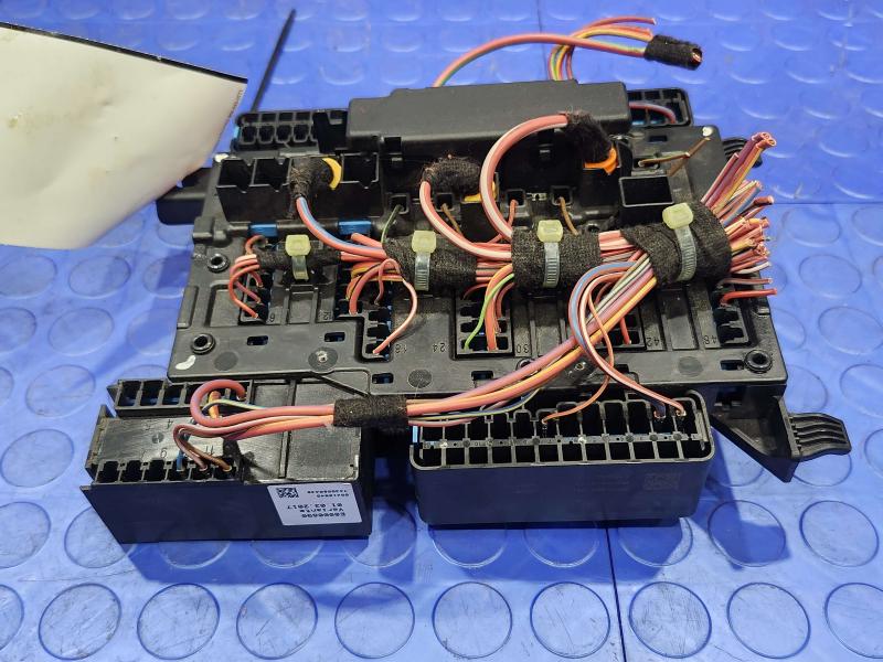 2017 BMW X1 Cabin Fuse Box