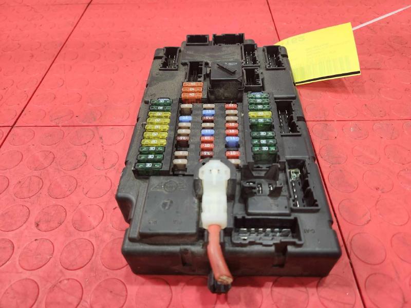 2012 MINI Cooper Countryman Cabin Fuse Box